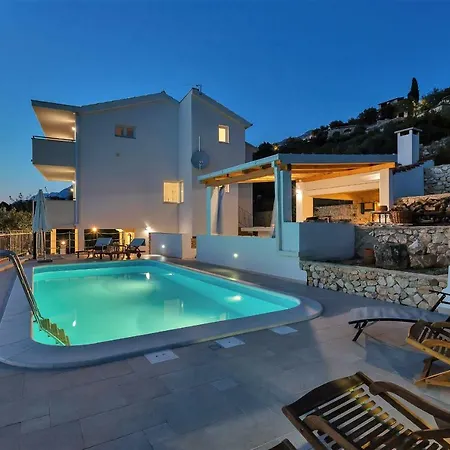 Siesta Podgora (Split-Dalmatia)