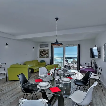 Siesta Villa *