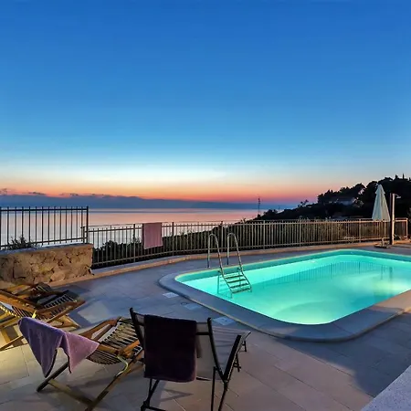 Villa Siesta Podgora (Split-Dalmatia)